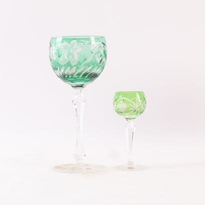 SET OF 5 CRYSTAL WINE GLASSES AND 3 LIQUEUR...