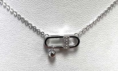 WHITE GOLD NECKLACE FEATURING AN OPENWORK...