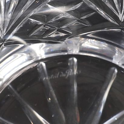 LORRAINE CRAFT WHISKY SET
Hand-cut crystal...