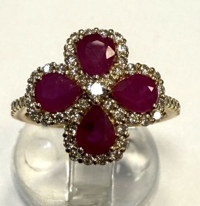 YELLOW GOLD COCKTAIL RING SET WITH RUBY AND...
