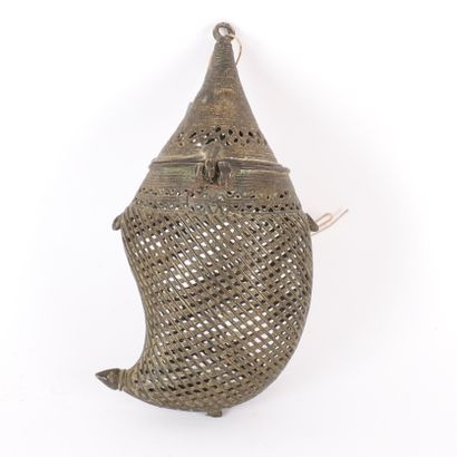 MIDDLE-EASTERN HERB BOX ?
Elliptical openwork...