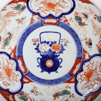 PAIR OF IMARI PORCELAIN DISHES
One square...