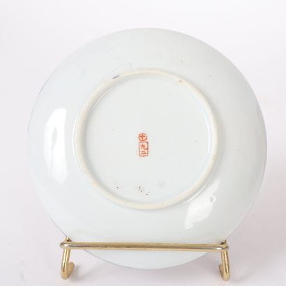 ASIAN DECOR TEA SERVICE
Includes 6 cups,...