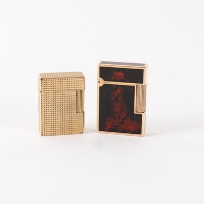 SET OF TWO DUPONT LIGHTERS
- Gold-plated...