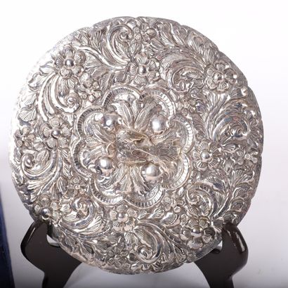 SMALL ANTIQUE EGYPTIAN HAND MIRROR
Floral...