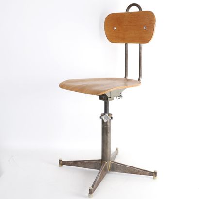 SMALL CRAFT CHAIR, 20th CENTURY
Dimensions:...