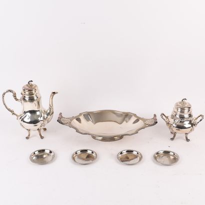 ART DE LA TABLE - NICE SET OF PIECES 
In...