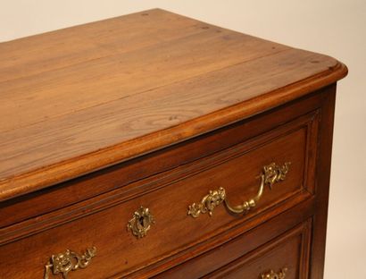 COMMODE LOUIS XIV EN BOIS NATUREL 

En chêne,...