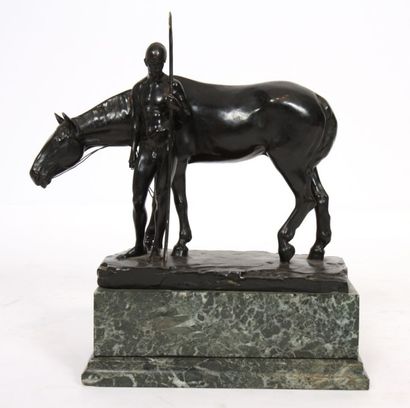 CHEVAL SYMBOLISTE EN BRONZE A patine noire,...