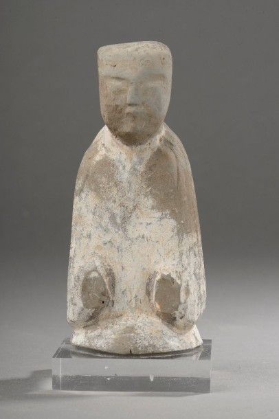 DIGNITAIRE AGENOUILLE

 aux lignes stylisés...