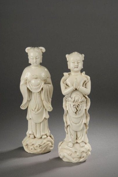 PAIRE DE DONATEURS

 En porcelaine blanc...