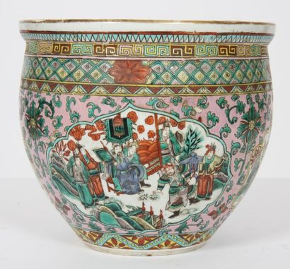 CACHE POT EN PORCELAINE DE CHINE DE CANTON

En...