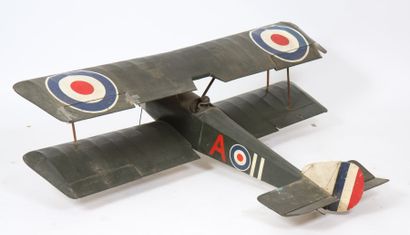 AEROMODELISME : AVION BIPLAN DE CHASSE FRANCAIS

De...