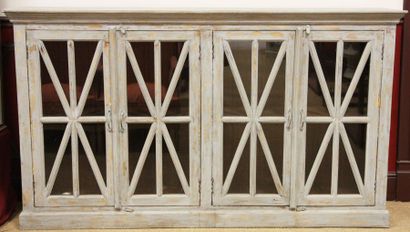 BUFFET BAS EN BOIS LAQUE PATINE

Ouvrant...