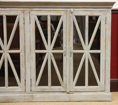 BUFFET BAS EN BOIS LAQUE PATINE

Ouvrant...