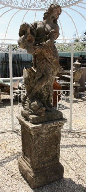 STATUE 