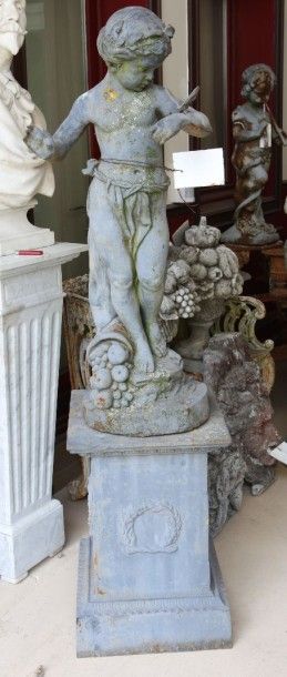STATUE 