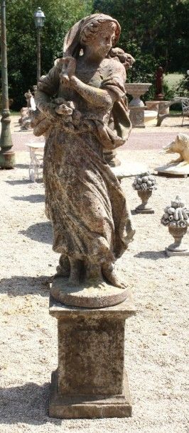 STATUE 