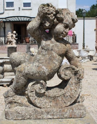 STATUE 