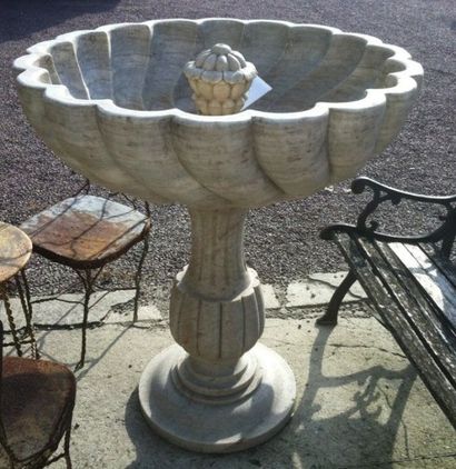 FONTAINE EN MARBRE

Epoque XXème siècle.

H...