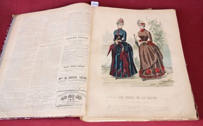 LES MODES ANNEE 1885. Album avec gravures...