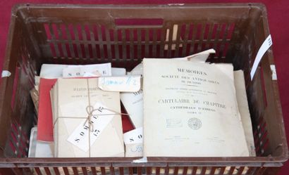 CAISSE de BROCHURES sur l’HISTOIRE de la...