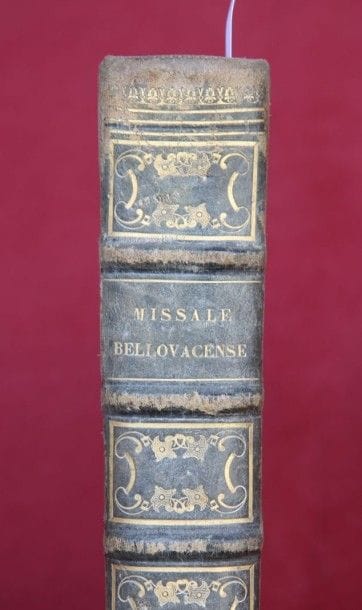 MISSEL BELLOVACENSE. 1756. Reliure d’époque....