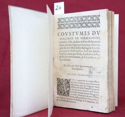 COUTUMES du VERMANDOIS (XVIII°). Sans page...