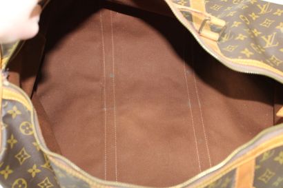 LOUIS VUITTON. Sac Keepall 55 en toile monogramme...