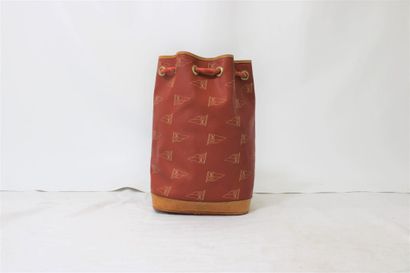 LOUIS VUITTON. Sac marin Cup en toile enduite...