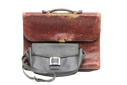 HERMES. Réunion de deux sacs comprenant:
-Sac...