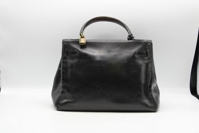 HERMES. Sac Kelly 32 retourné en box originellement...