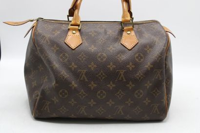 LOUIS VUITTON. Sac Speedy 30 en toile monogramme...