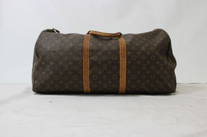 LOUIS VUITTON. Sac Keepall 60 en toile monogramme...