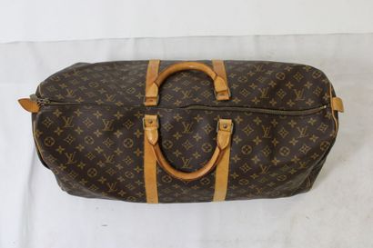 LOUIS VUITTON. Sac Keepall 60 en toile monogramme...