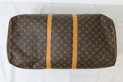 LOUIS VUITTON. Sac Keepall 60 en toile monogramme...