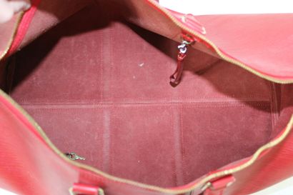 LOUIS VUITTON. Sac Keepall 50 en cuir épi...