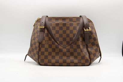 LOUIS VUITTON. Sac à main en toile damier...