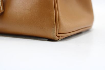 HERMES. Sac Kelly 28 retourné en veau chamonix...