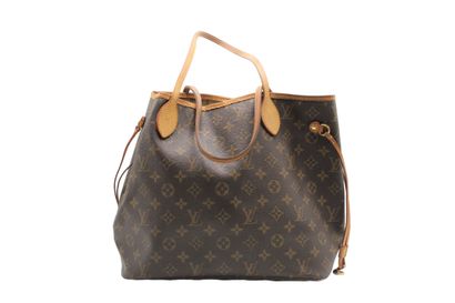 LOUIS VUITTON. Sac Neverfull en toile monogramme...