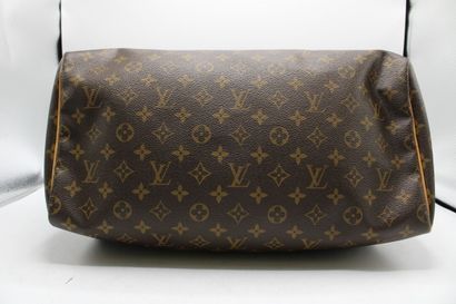 LOUIS VUITTON. Sac Speedy 40 en toile monogramme...