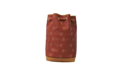 LOUIS VUITTON. Sac marin Cup en toile enduite...