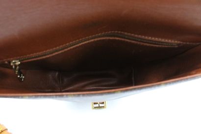 LOUIS VUITTON. Sac Chantilly en toile monogramme...