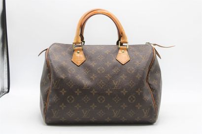 LOUIS VUITTON. Sac Speedy 30 en toile monogramme...