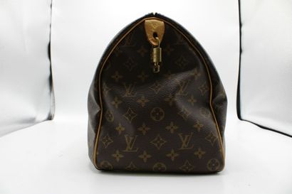LOUIS VUITTON. Sac Speedy 40 en toile monogramme...