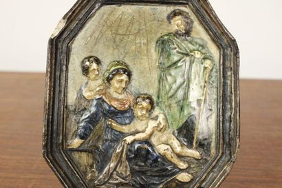 La Sainte Famille, bas relief en céramique...