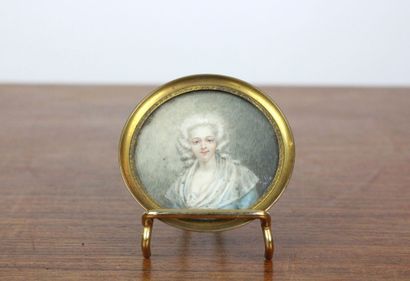 Dans le goût du XVIIIème siècle.
Miniature...