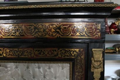 Vitrine de style Louis XIV en bois noirci,...
