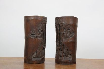 CHINE. Paire de pots cylindrique en bois...