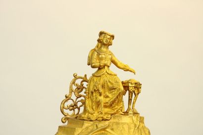 Pendule en métal dans le goût Néo-Renaissance...